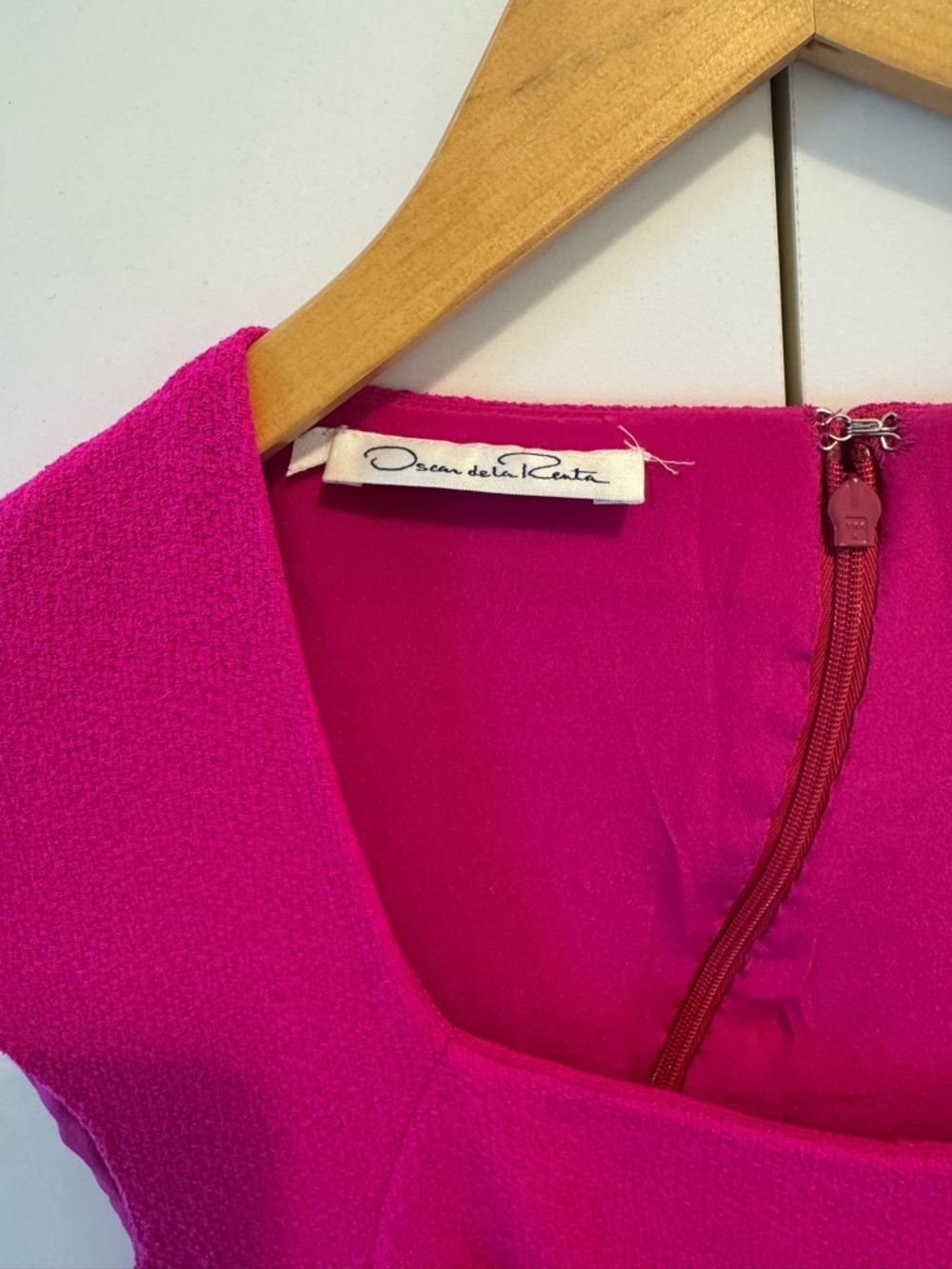 Oscar de la Renta Vibrant Fuchsia Strapless Dress